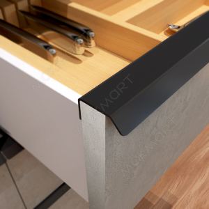 Ручка-профиль накладная L.1196мм, отделка черный бархат (матовый)