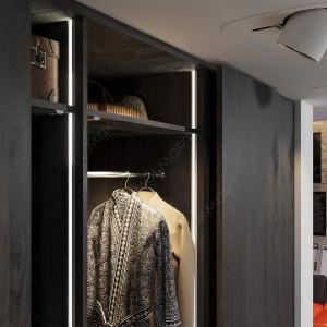 Двухсенсорный IR-датчик открывания фасада накладной, 60W/12V 120W/24V с кон-ром L813, цвет серебро Двухсенсорный IR-датчик открывания фасада накладной, 60W/12V 120W/24V с кон-ром L813, цвет серебро